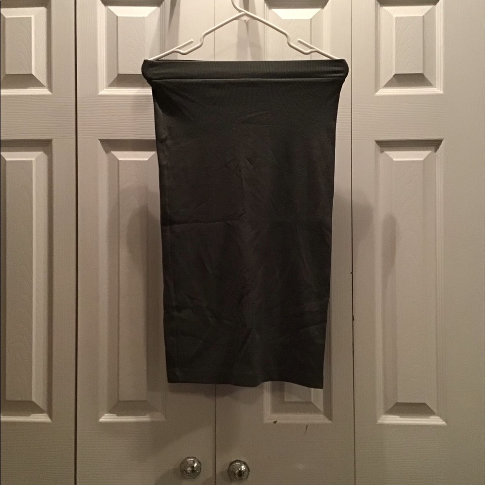 Olive green ribbed pencil skirt